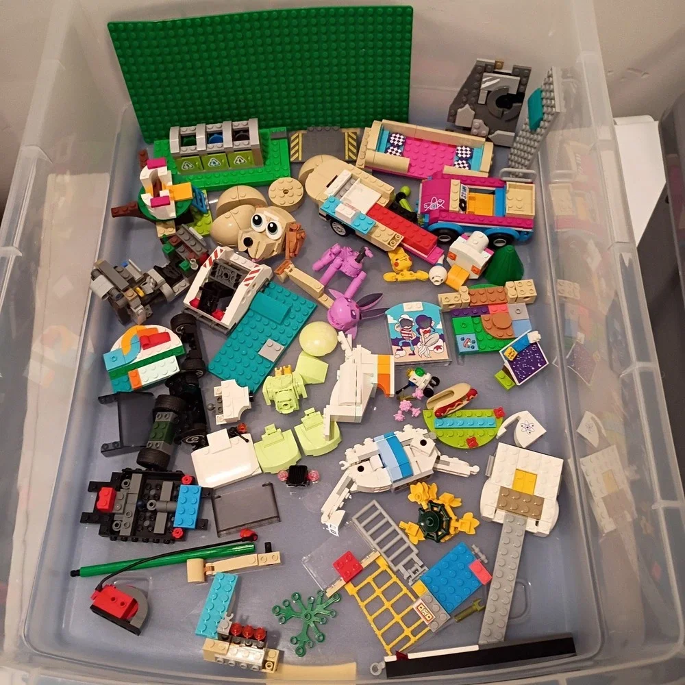 Mixed Lego Sets Lot with 12 Minifigs and Instructions 5.5 Pounds, Incomplete
